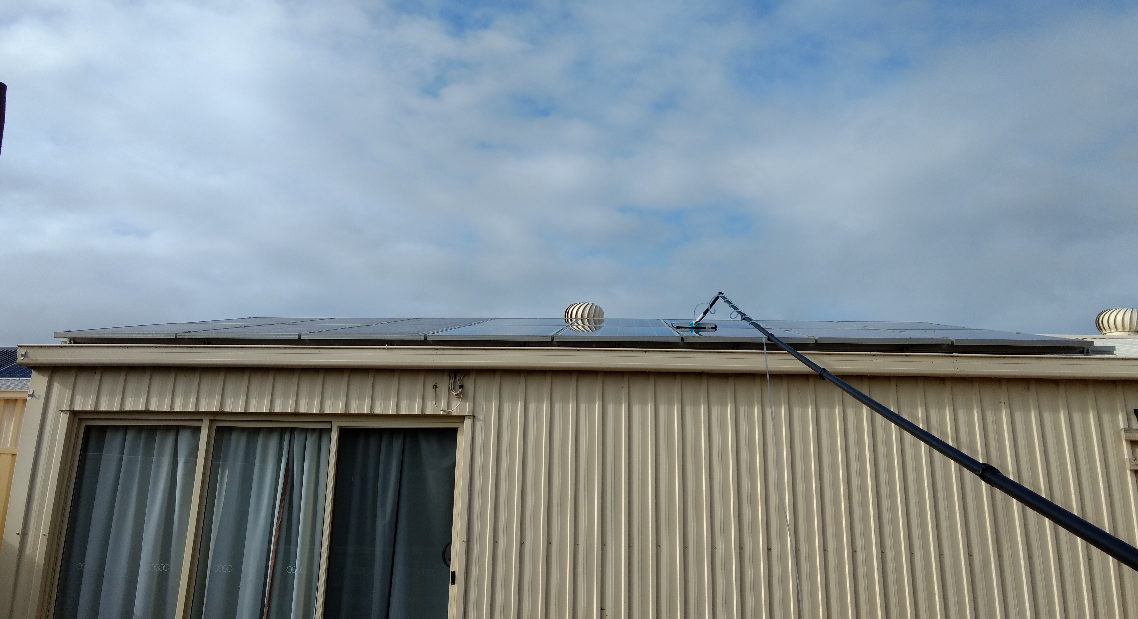 Riverland Professional Solar Panel Cleaning